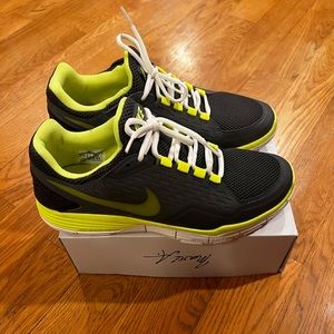 Nike Free Xilla Volt Grey Cross Training